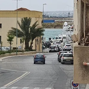 Apartament Dna, Trapani